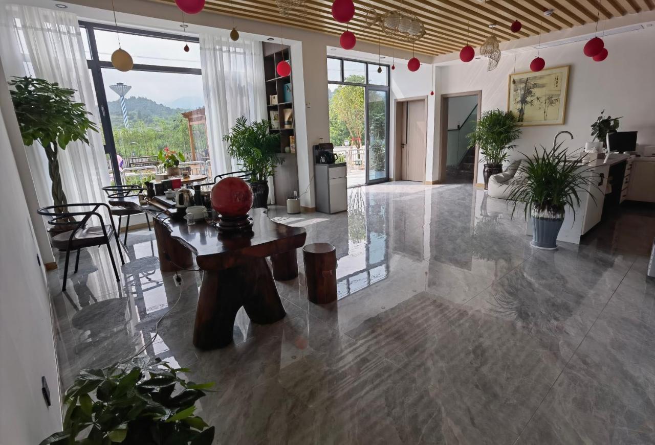 Heaven'S Gate Home Stay --Free Pick Up Service--Panoramic View Of Tianmen Mountain 張家界市 エクステリア 写真
