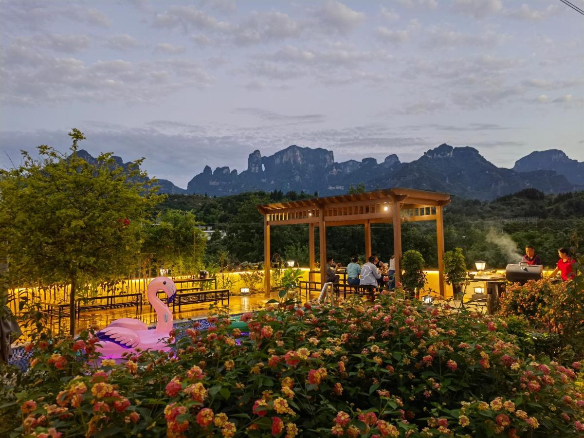 Heaven'S Gate Home Stay --Free Pick Up Service--Panoramic View Of Tianmen Mountain 張家界市 エクステリア 写真
